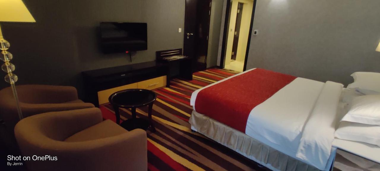 Nehal Hotel Abu Dhabi Esterno foto