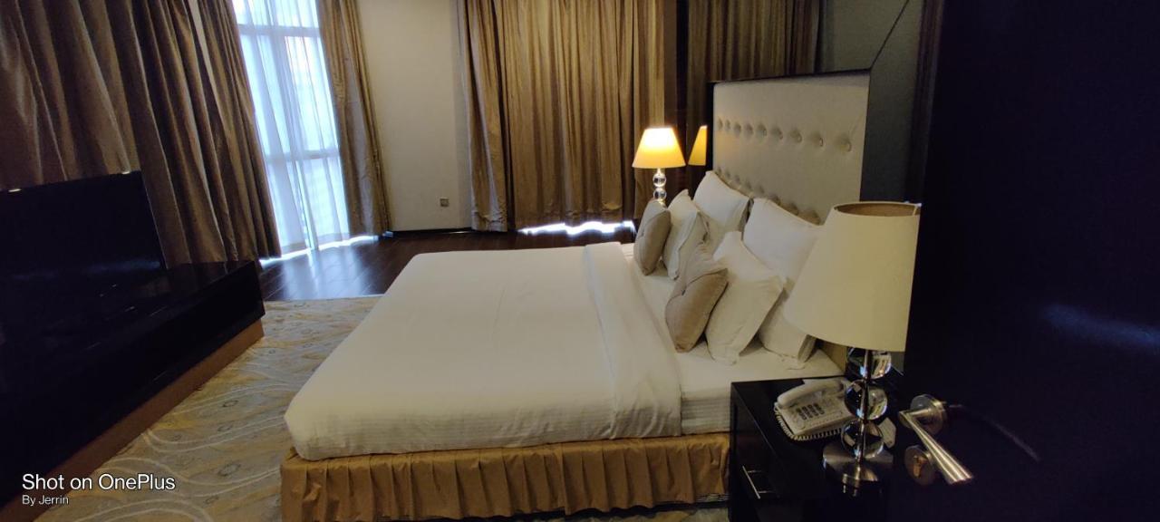 Nehal Hotel Abu Dhabi Esterno foto