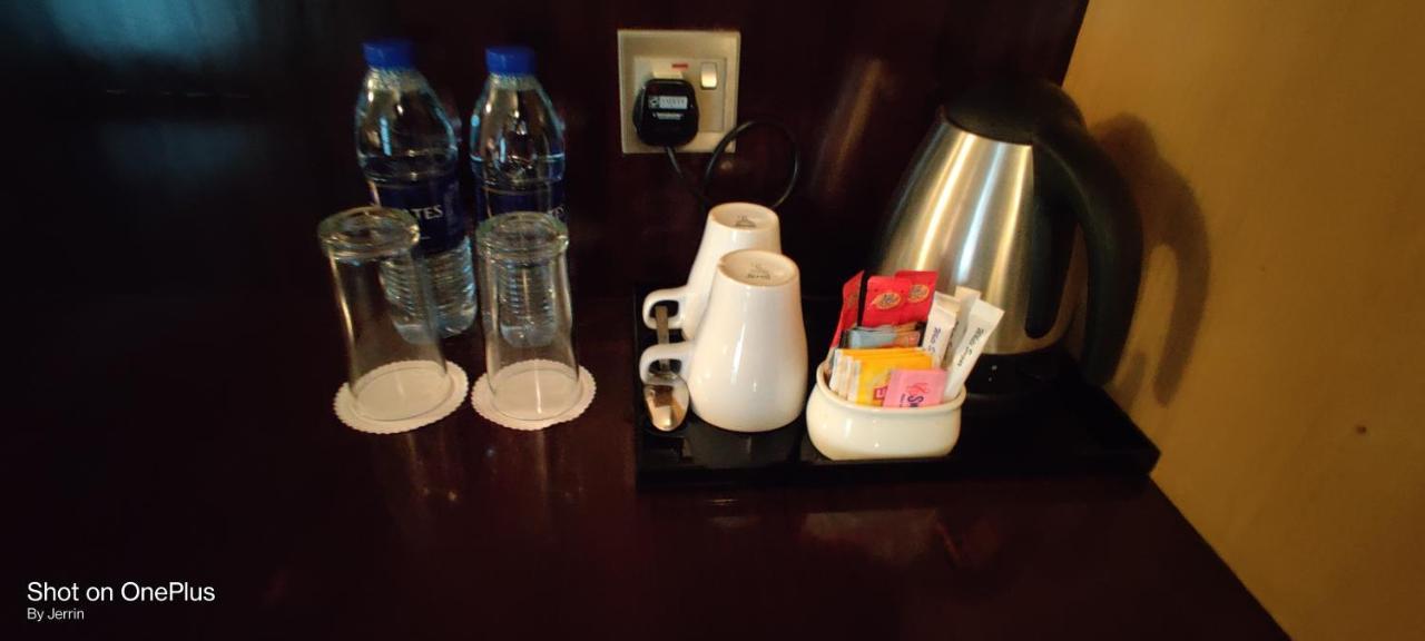 Nehal Hotel Abu Dhabi Esterno foto