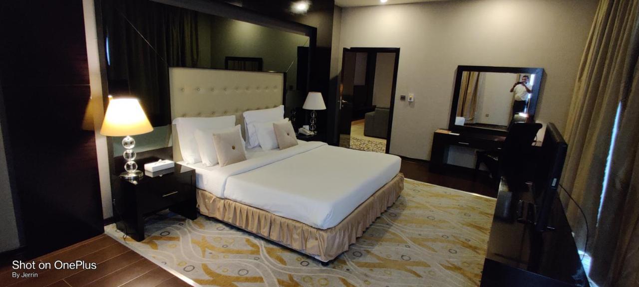 Nehal Hotel Abu Dhabi Esterno foto