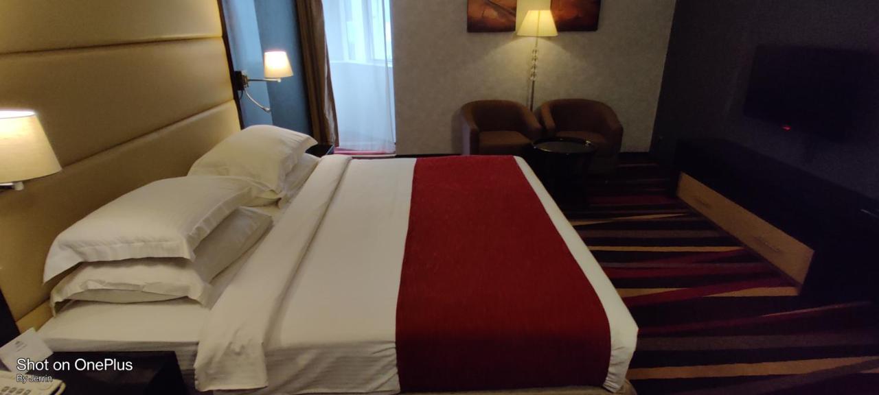 Nehal Hotel Abu Dhabi Esterno foto