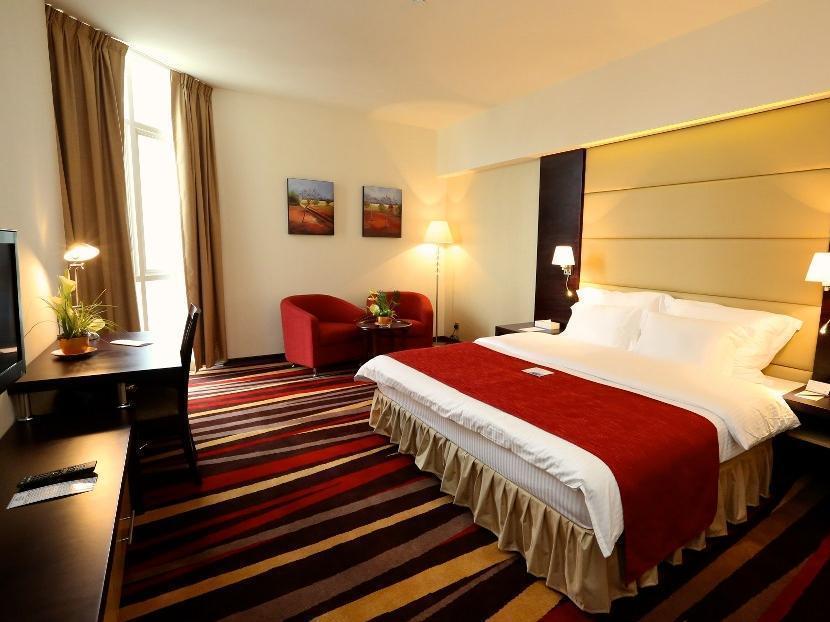 Nehal Hotel Abu Dhabi Esterno foto