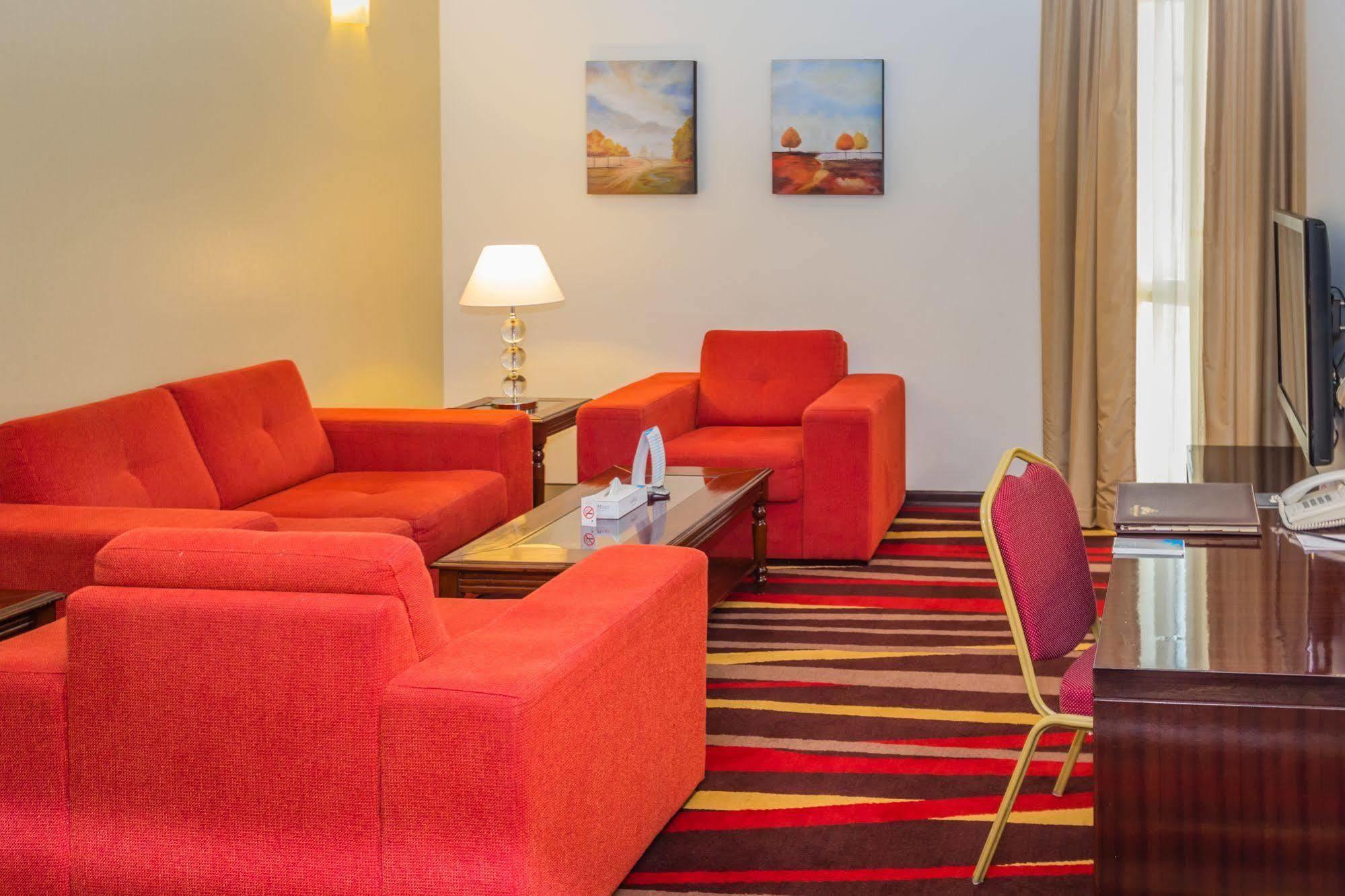 Nehal Hotel Abu Dhabi Esterno foto