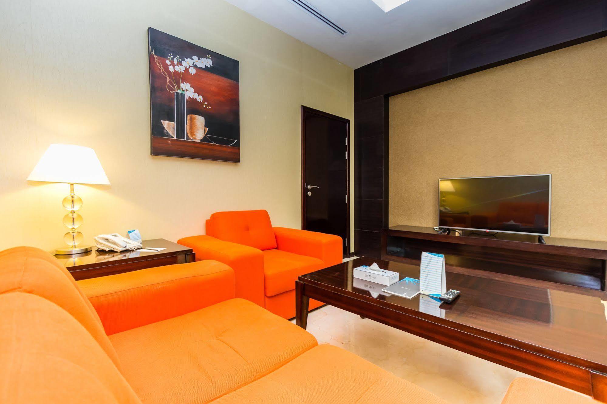 Nehal Hotel Abu Dhabi Esterno foto