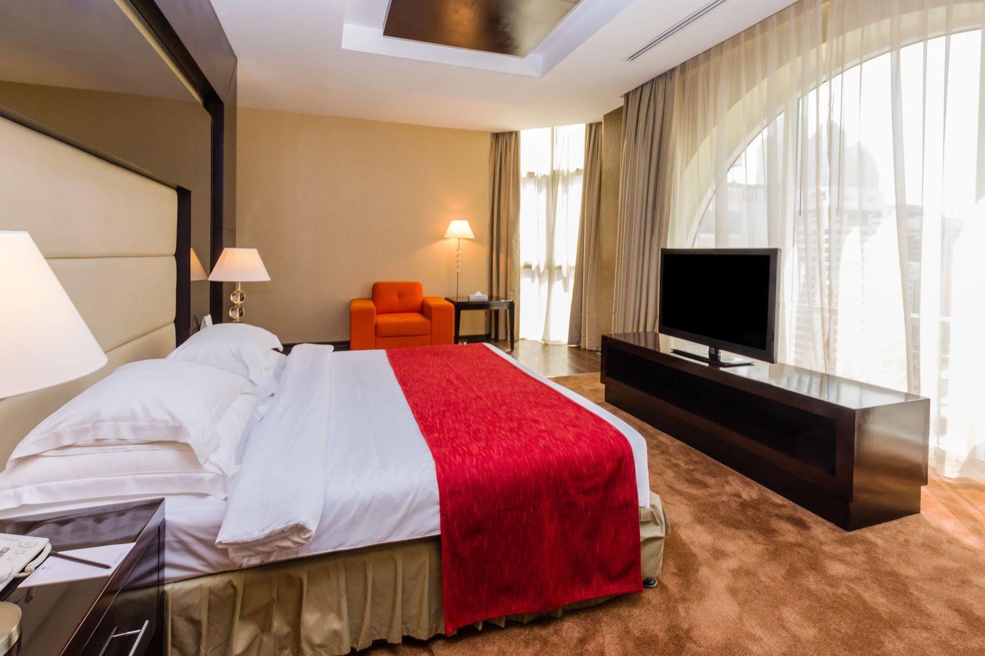 Nehal Hotel Abu Dhabi Esterno foto